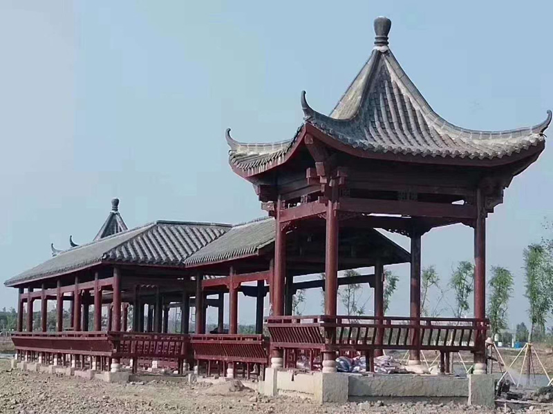 防腐木長(zhǎng)廊