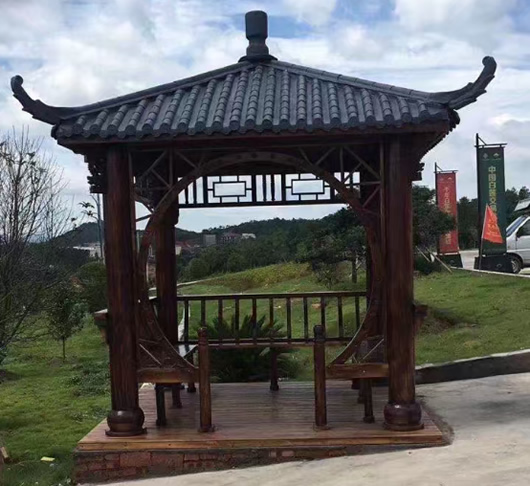 防腐木四角涼亭