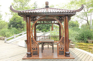 房蓋、翹角、龍頭角花、寶頂